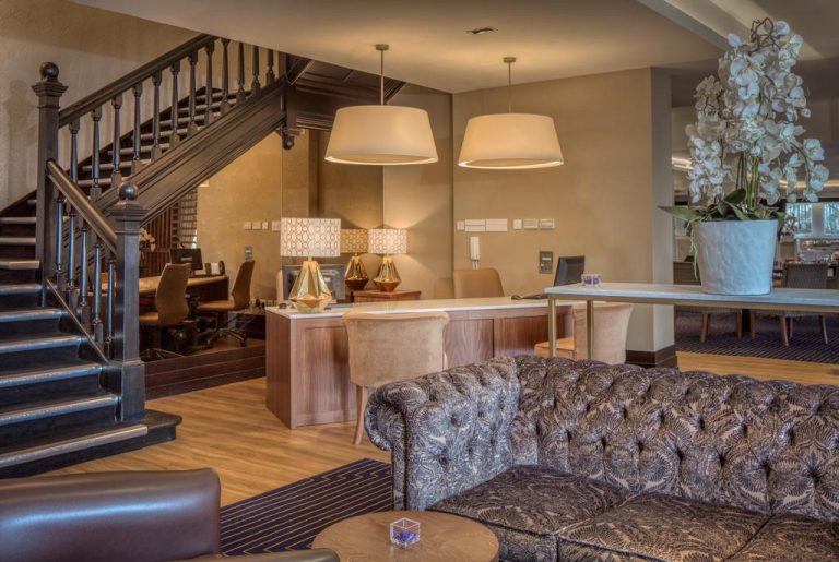 Hotel Colessio lobby 768x515