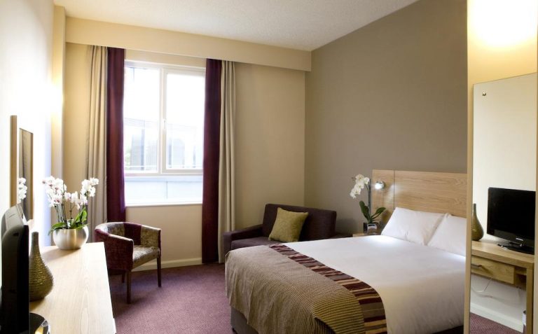 Jurys Inn Aberdeen Room 2 768x477