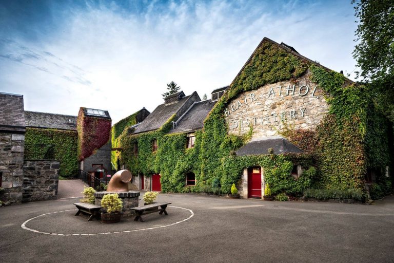 Blair Athol Distillery Visitors centre 768x512